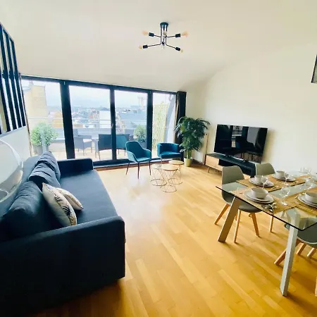The Luxury Green Penthouse In Center With Terrace And Free Parking Appartement *